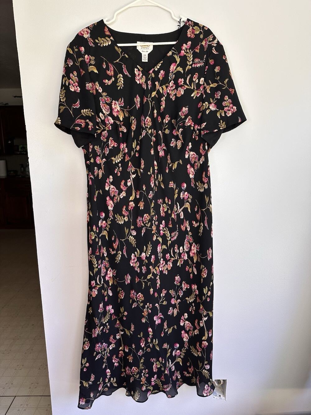 Vintage 90s Talbots Woman’s Size 20W Floral Maxi Dress 100% Silk Black Flutter